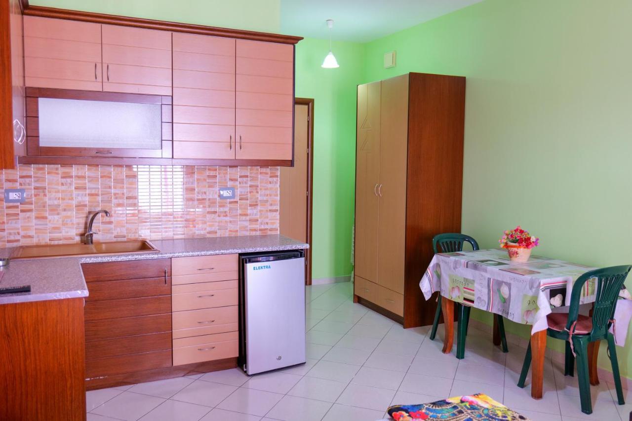 Vila Lida Sarande Luaran gambar